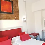 Hotel Y Apartamentos Dona Lola